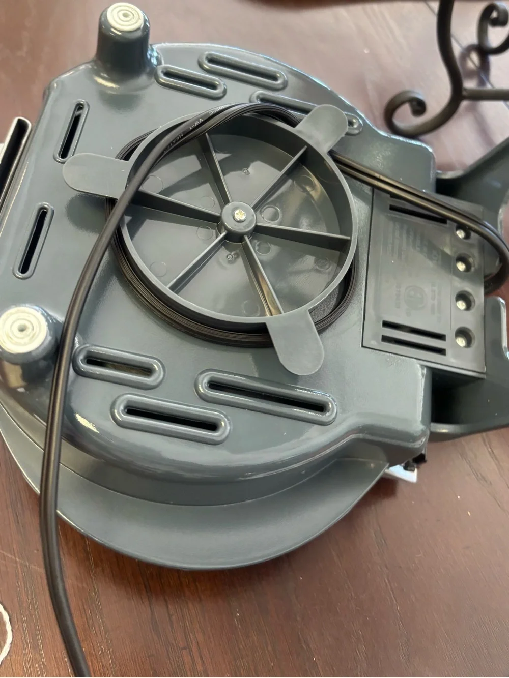 GT Xpress 101 Silver Electric personal size cooker grill